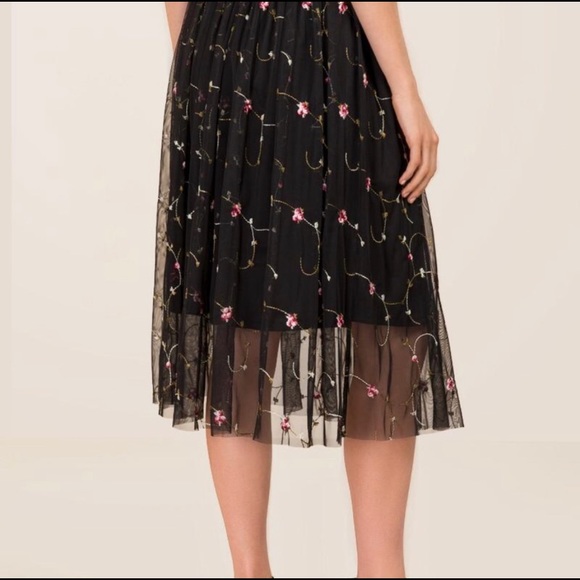 NWT | Francesca’s | Black Tulle Floral Midi Skirt - Picture 3 of 3